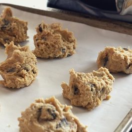 cookie-dough-1449456_640